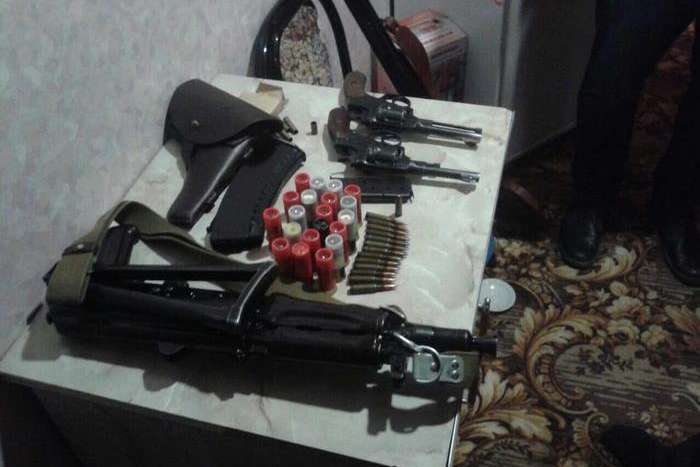 На Полтавщині СБУ заблокувала мережу збуту зброї