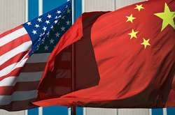 Китай застерігає США від спроб проводити політику стримування