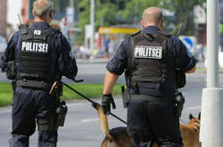 У Таллінні поліція застрелила чоловіка — після його погроз з ножами перехожим