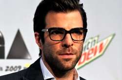 Закари Куинто прокомментировал каминг-аут Кевина Спейси: Это все для отвлечения внимания