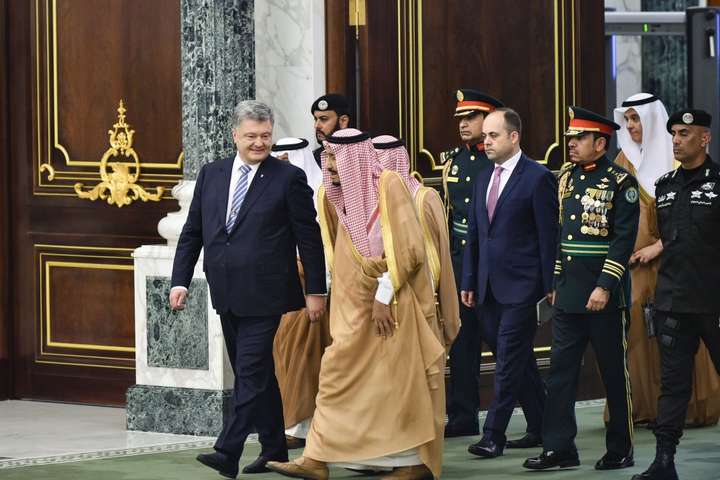Порошенко і король Саудівської Аравії обговорили питання боротьби з міжнародним тероризмом