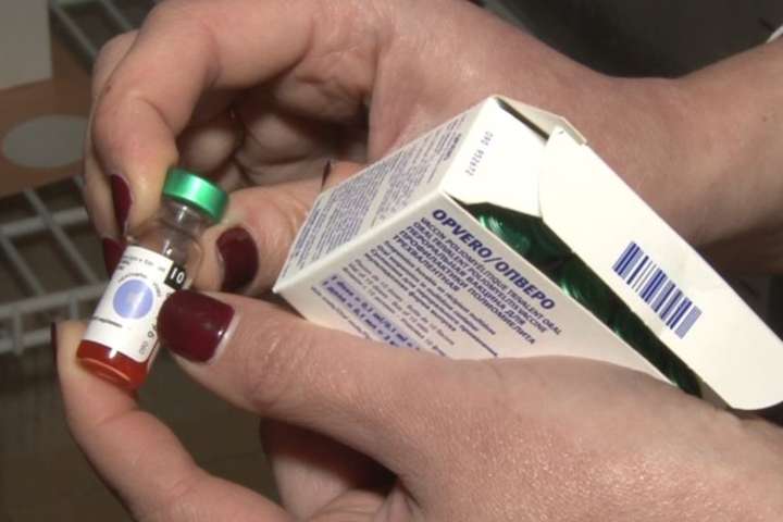 У п’яти областях України закінчилася вакцина від поліомієліту