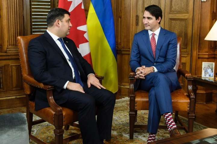Українські шкарпетки поповнили колекцію прем’єр-міністра Канади