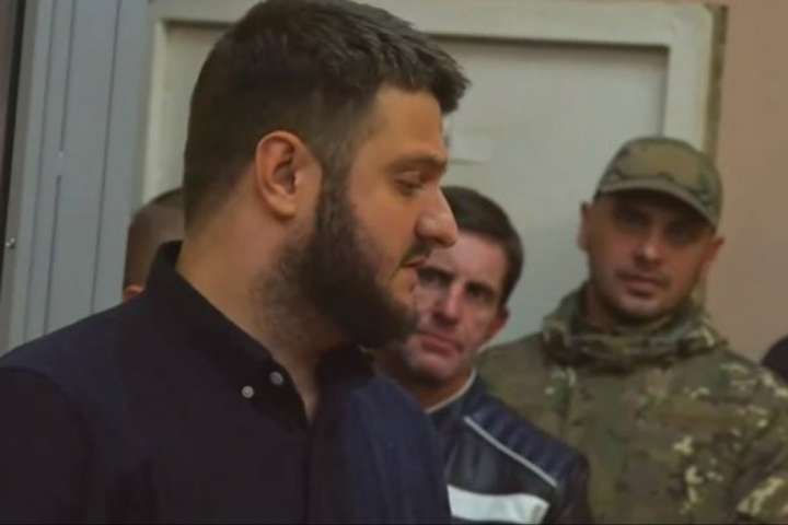 Після звільнення із зали суду син Авакова поїхав до МВС на «нараду» - ЗМІ