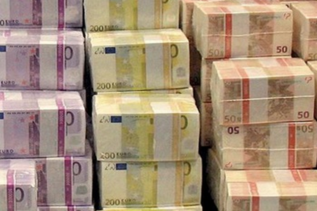 Оліхархи сховали в офшорах майже €8 трильйонів - «Райські папери»
