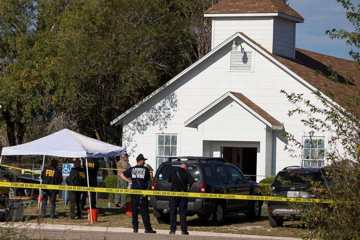 Стрілянина у Техасі: поліція встановила особу нападника, версію теракту відкидають