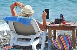 Росіяни «окупували» турецькі курорти: кожен третій турист в Анталії – із РФ