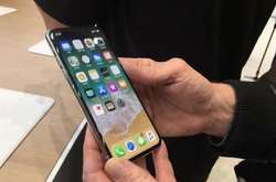 Краш-тест: iPhone X опустили на дно реки и засунули в стиральную машину