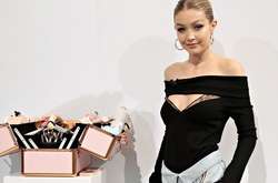 Джиджи Хадид назвала помаду в честь сестры