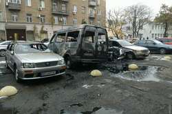 За ніч у Одесі невідомі спалили 17 автомобілів