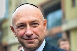 Боголюбов вимагає від України компенсувати націоналізацію Приватбанку