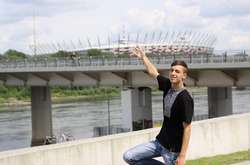 У львівській школі помер десятикласник