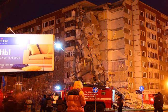 Взрыв в Ижевске: обрушились все 9 этажей подъезда дома
