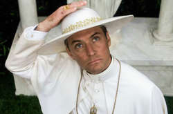 Нашумевший сериал «Молодой папа» покажут на украинском ТВ