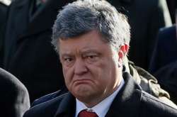 Литвин розказав, за що себе тепер картає Порошенко