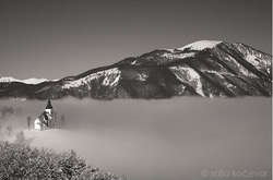 Чорно-біла балканська краса. Неймовірні фото пейзажів Словенії
