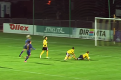 Три футболиста «Лиги чемпионов» не смогли забить мяч в пустые ворота (видео)