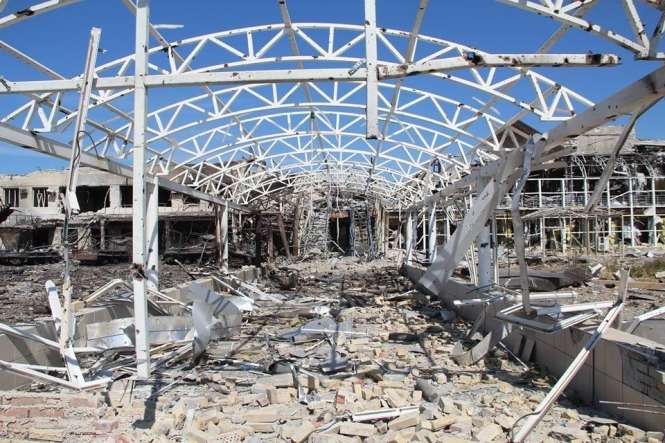 Луганський аеропорт був зруйнований ракетами з території Росії, - заступник міністра юстиції