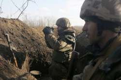 Бойовики не припиняють обстріли: поранено бійця АТО
