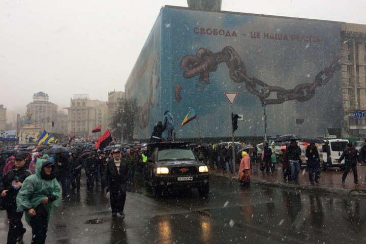 У Києві на «Марш обурених» зібрались 400 людей
