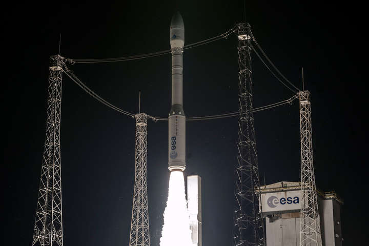 Європейська ракета Vega з українським двигуном успішно стартувала у Французькій Гвіані