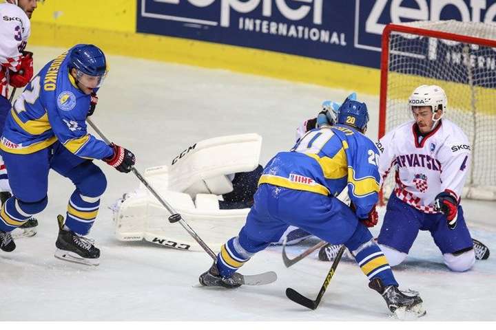 Молодіжна збірна України з хокею ледь не врятувала матч з Литвою