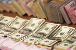 Курс валют: долар дещо подешевшав