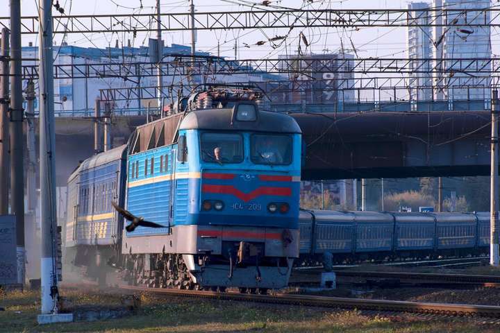 «Укрзалізниця» збільшить кількість рейсів з Києва до Маріуполя