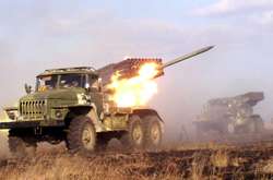 Бойовики гатять з «Градів» на Донбасі: два населені пункти залишилися без електрики