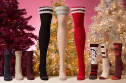 Рианна выпустила носки к Рождеству