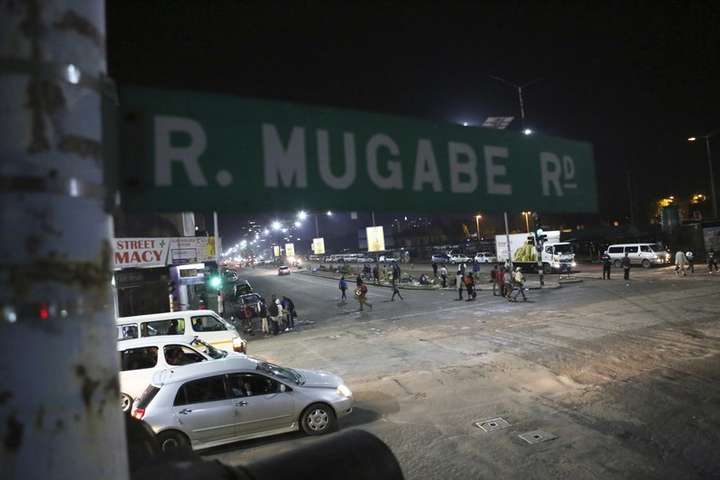 Військові Зімбабве спростували чутки про держпереворот