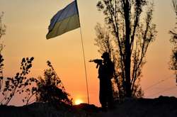 Бойовики гатять з важкого озброєння: поранено двоє українських бійців