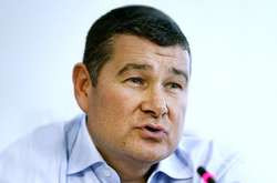 Беглому депутату Онищенко не удалось скрыть свой брак с хорватской моделью