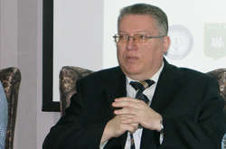 Генконсул РФ Сергій Семьонов