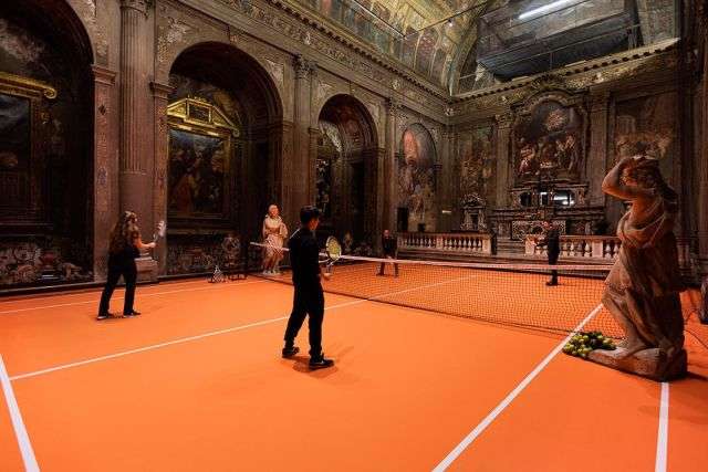 Спорт та релігія. У міланській церкві спорудили тенісний корт