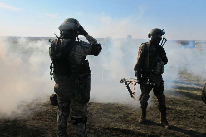 Зона АТО: бойовики гатять з гранатометів по Новолуганському