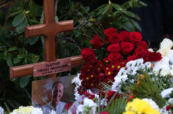 Задорнова похоронили возле отца в Юрмале