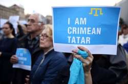 У Криму окупанти прийшли з обшуком до вчительки кримськотатарської мови