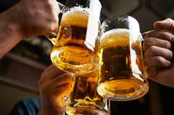 Антимонопольний комітет почав розслідування злиття в Україні найбільших світових пивоварів