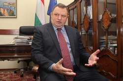 Новий закон про освіту: Посол Угорщини порадив Україні не порушувати свою Конституцію