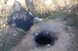 Колодязь кабельного електрозв'язку, який спалили зловмисники