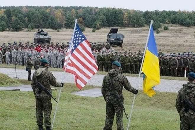 «США – Україна: зброя, миротворці, візит Мітчела»