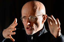 Итальянский нейрохирург Серджо Канаверо