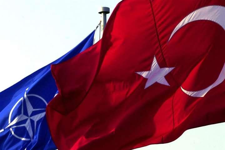 Генсек НАТО вибачився перед Туреччиною