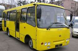 Влада столиці вирішила розірвати угоди із двома перевізниками