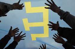 Під Сімферополем окупанти виселяють з будинку сім’ю кримських татар