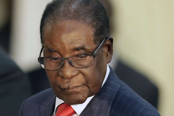 Президент Зимбабве согласился на отставку: СМИ узнали условия