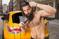 12 харизматичных таксистов Нью-Йорка снялись для благотворительного календаря