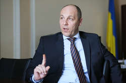 Парубій виступає за сумісництво посад нардепа та міністра