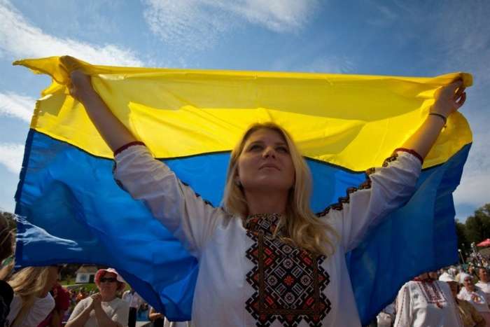 Как украинской власти, так и украинскому обществу придется выбирать